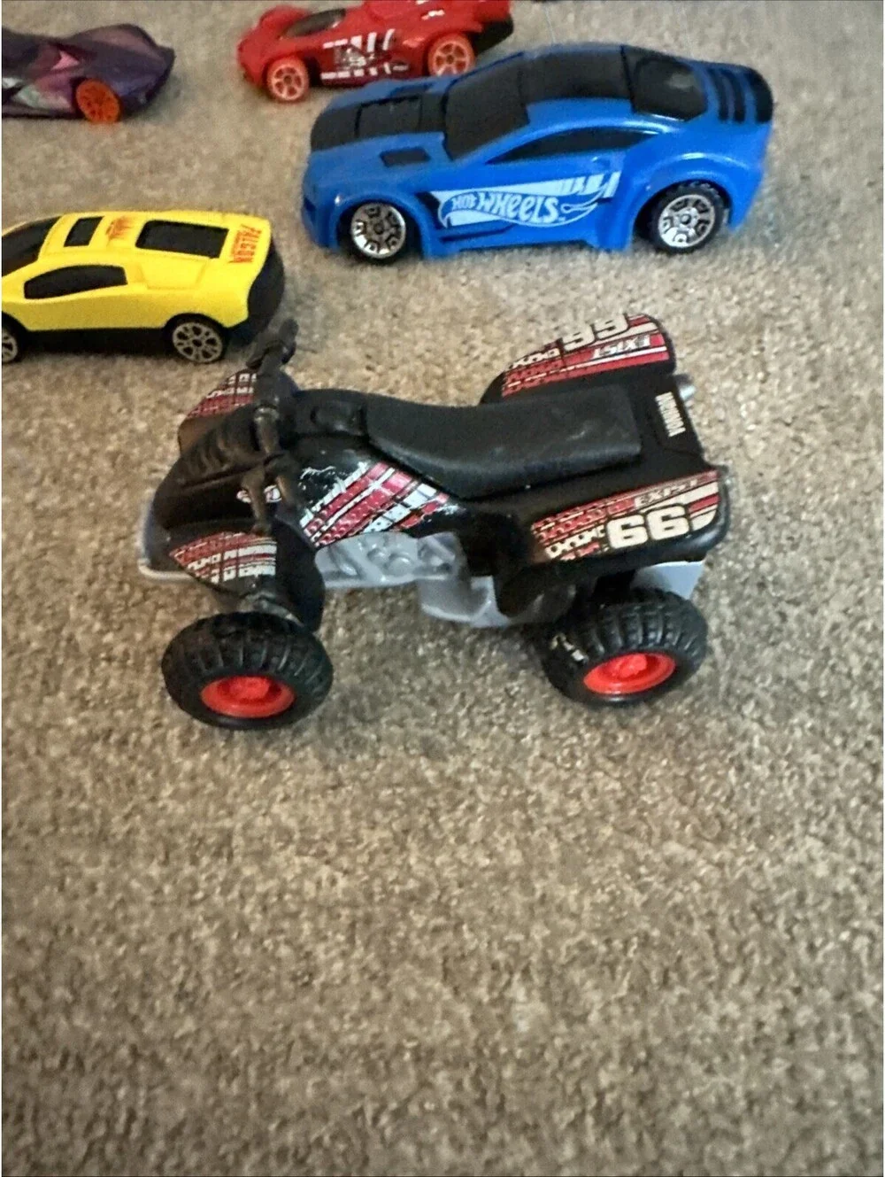 Hot Wheels And Others Lot 20